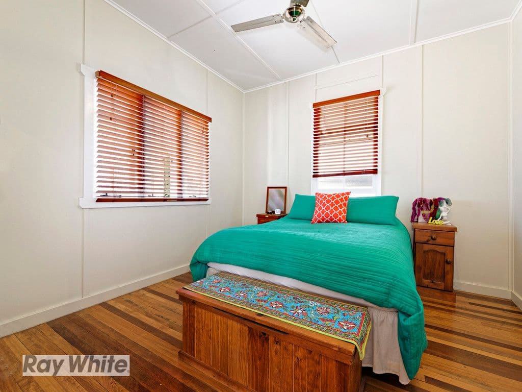 76 Oxley Avenue, Woody Point QLD 4019, Woody Point - Thumbnail 4
