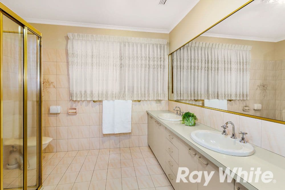13 Ungara Close, Eltham North VIC 3095, Eltham North - Thumbnail 8
