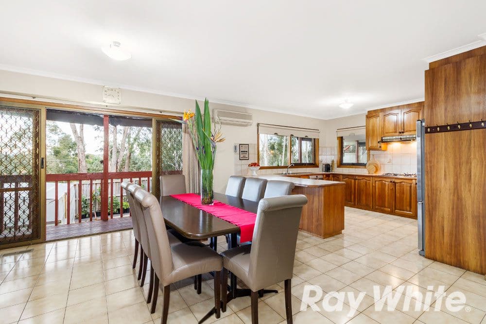 13 Ungara Close, Eltham North VIC 3095, Eltham North - Thumbnail 3
