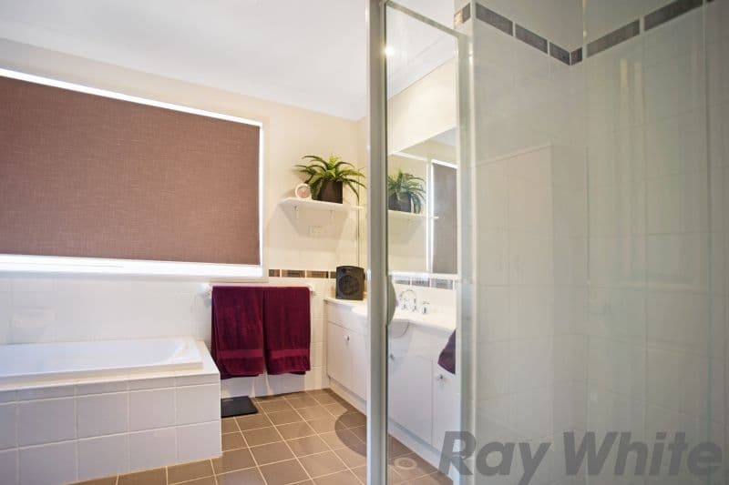 13 Peregrine Close, Aberglasslyn - Thumbnail 8