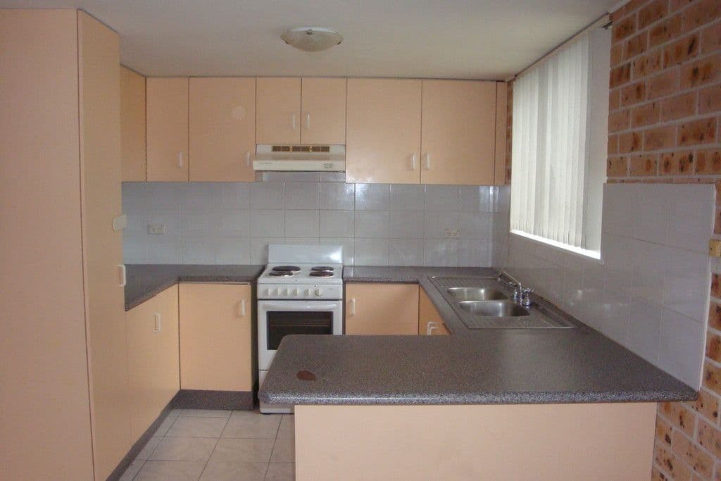 11 Hollydene Crescent, Edensor Park NSW 2176, Edensor Park - Thumbnail 3