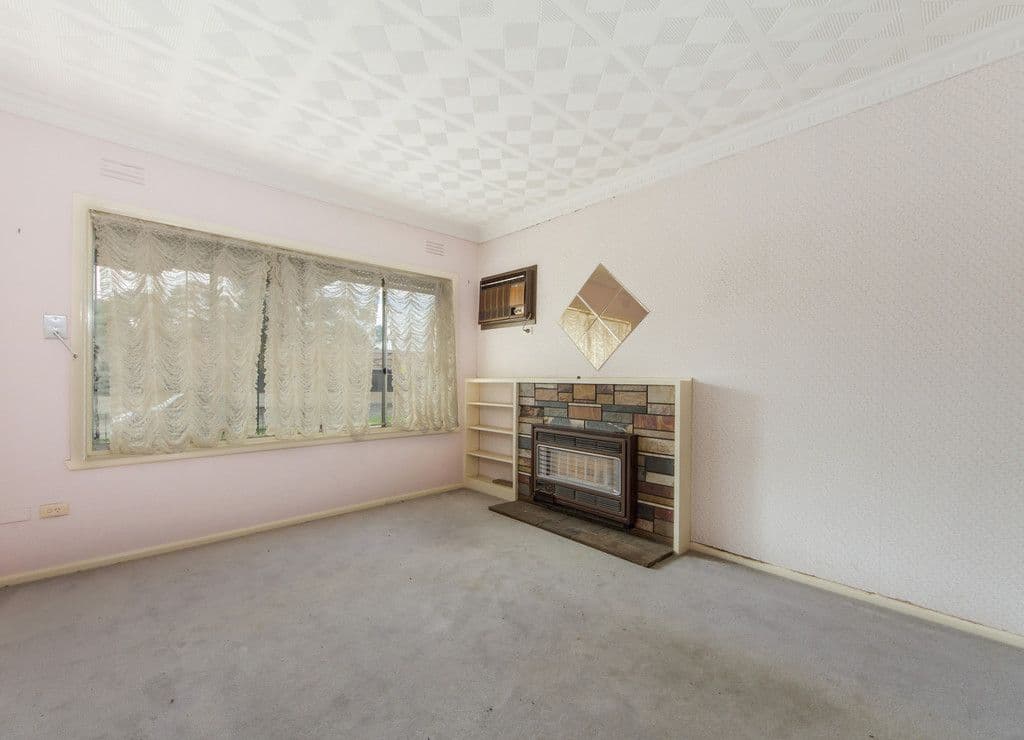 31 Willaton Street, St Albans VIC 3021, St Albans - Thumbnail 2