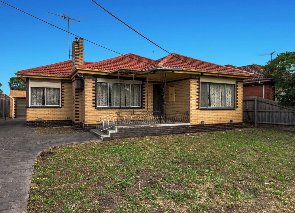 31 Willaton Street, St Albans VIC 3021, St Albans - Image 1