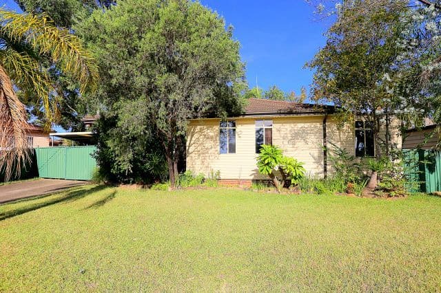 6 Bullock Avenue, Chester Hill - Thumbnail 2