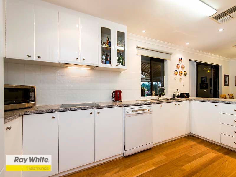 4 Keane Street, Lesmurdie WA 6076, Lesmurdie - Thumbnail 5