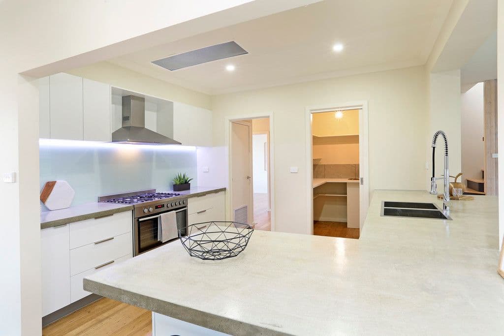 50 Reigate Road, Highton VIC 3216, Highton - Thumbnail 7