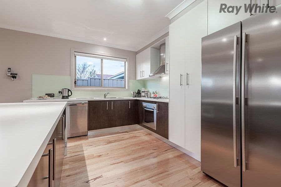 73 Timele Drive, Hillside VIC 3037, Hillside - Thumbnail 5