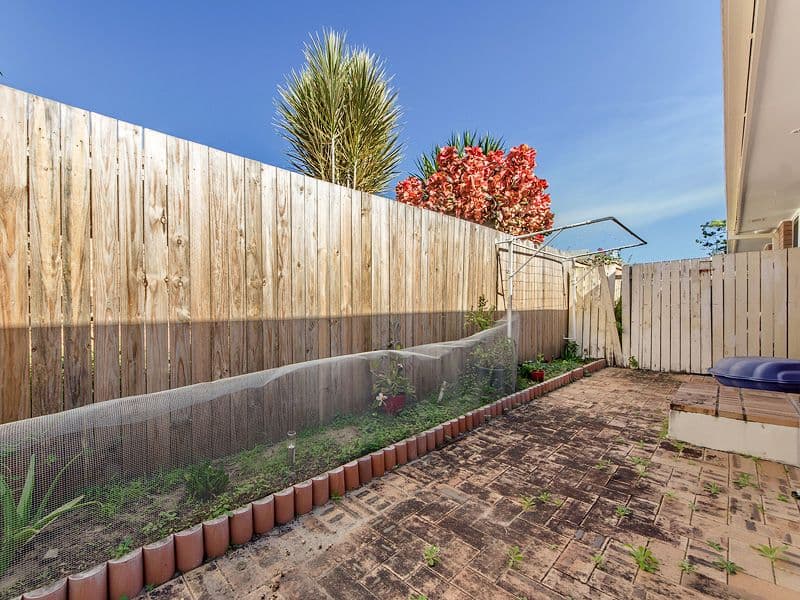 129 Sunshine Boulevard, Mermaid Waters QLD 4218, Mermaid Waters - Thumbnail 5