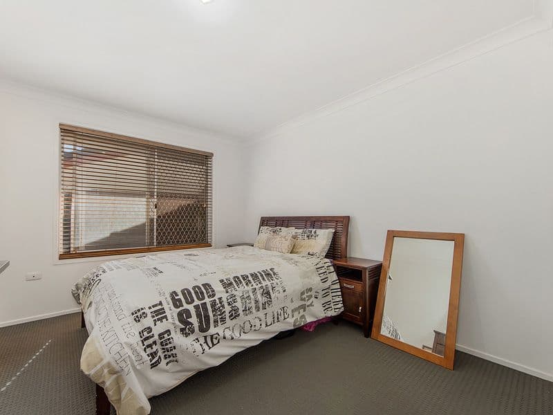 129 Sunshine Boulevard, Mermaid Waters QLD 4218, Mermaid Waters - Thumbnail 6
