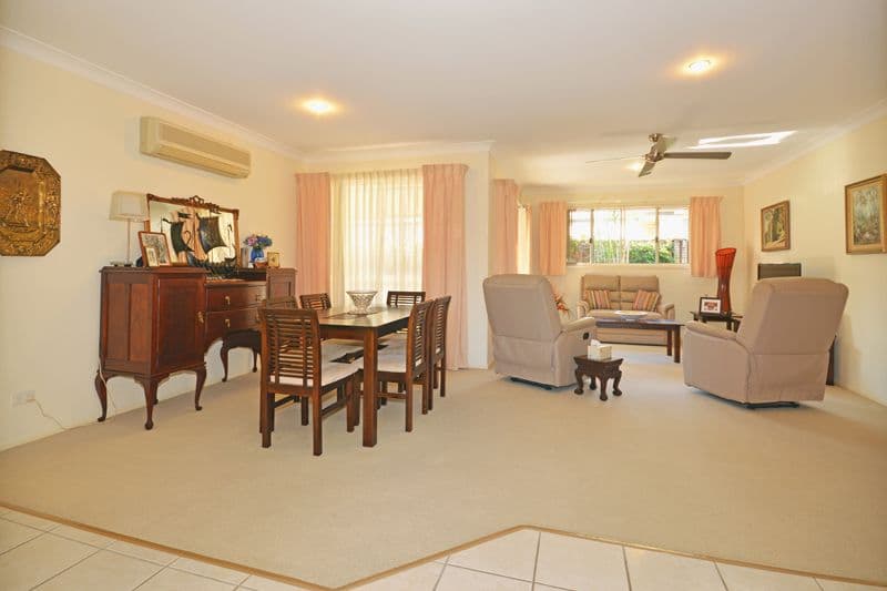 9-11 Narara Crescent, BANORA POINT NSW 2486, Banora Point - Thumbnail 2