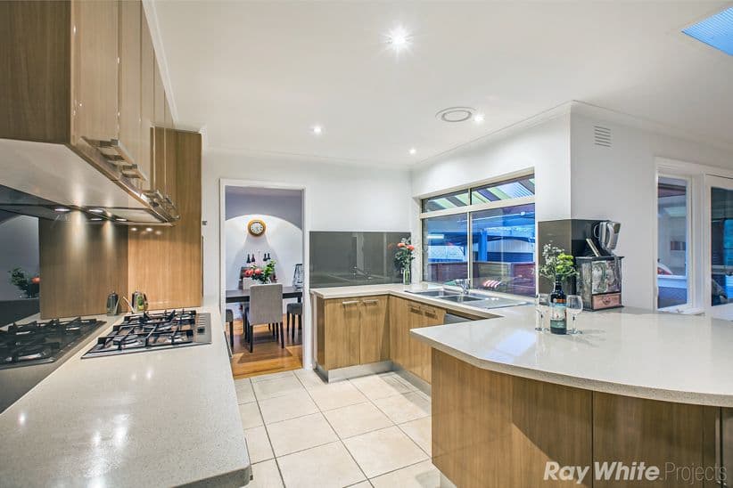 23 Janet Crescent, Bundoora VIC 3083, Bundoora - Thumbnail 4