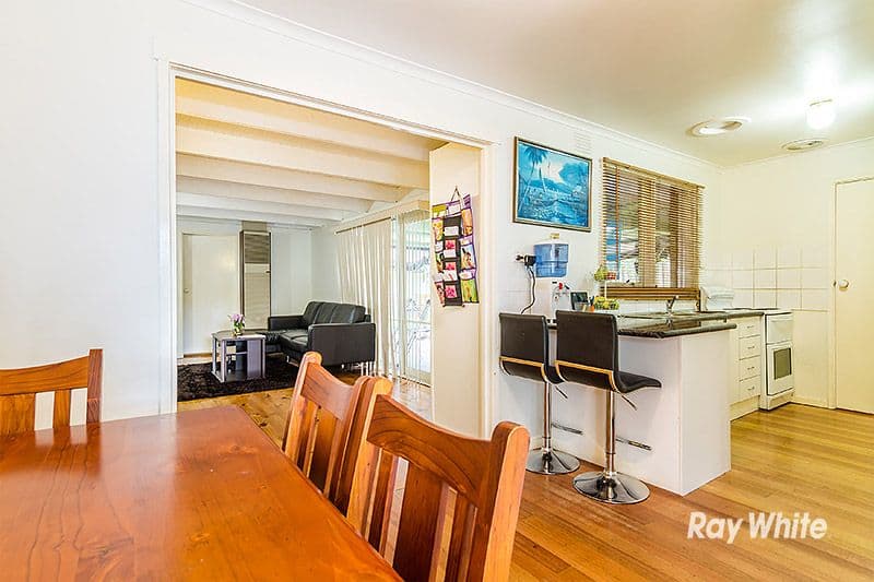 17 Arnold Street, Cranbourne VIC 3977, Cranbourne - Thumbnail 3