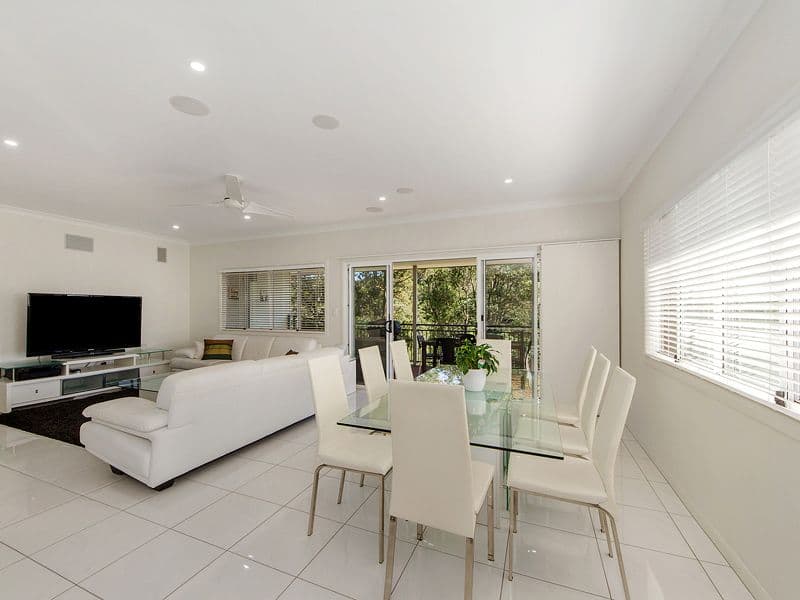37 Castlereagh Close, Pacific Pines QLD 4211, Pacific Pines - Thumbnail 5