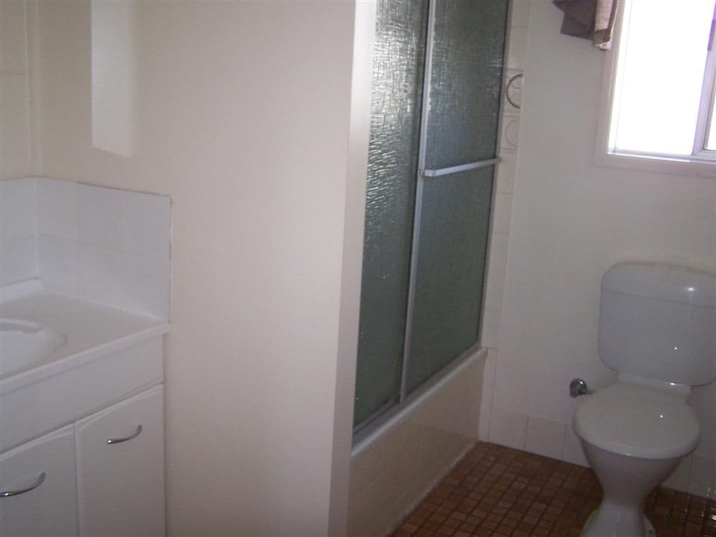 95 Auckland Street, Gladstone Central QLD 4680, Gladstone Central - Thumbnail 3