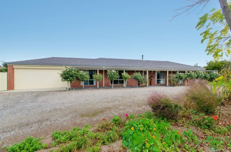5 Lucien Place, Bannockburn VIC 3331, Bannockburn - Thumbnail 2