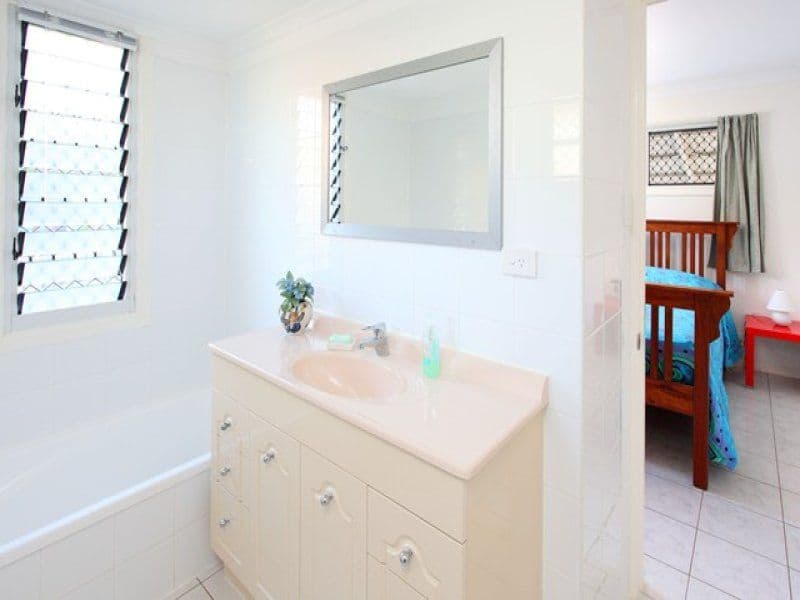 30 Schooner Street, Russell Island QLD 4184, Russell Island - Thumbnail 8