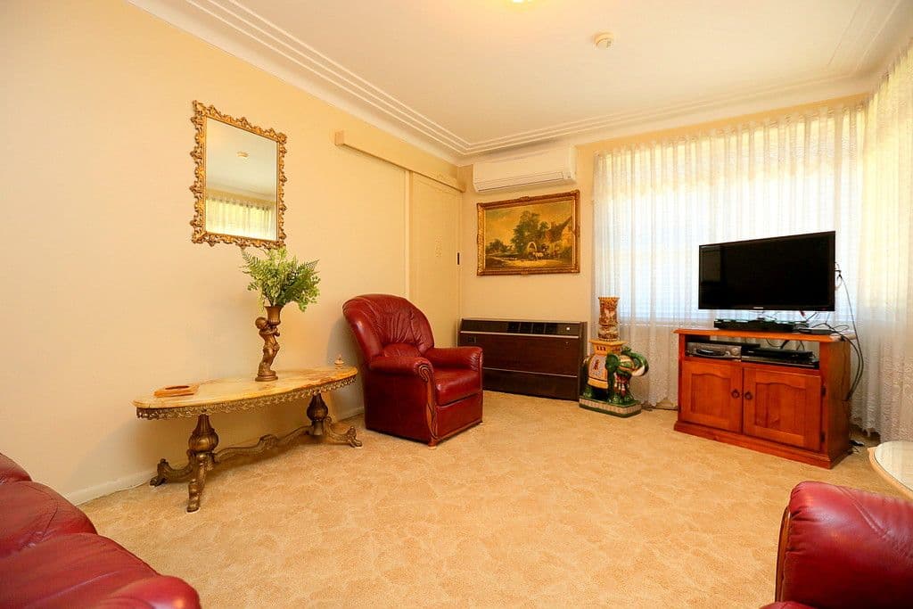 8 Judith Street, Chester Hill - Thumbnail 2