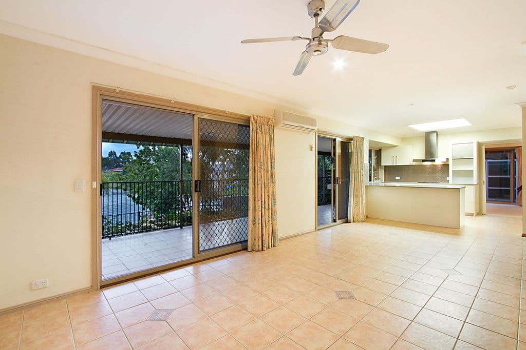 19 Long Island Court, Mermaid Waters QLD 4218, Mermaid Waters - Thumbnail 7