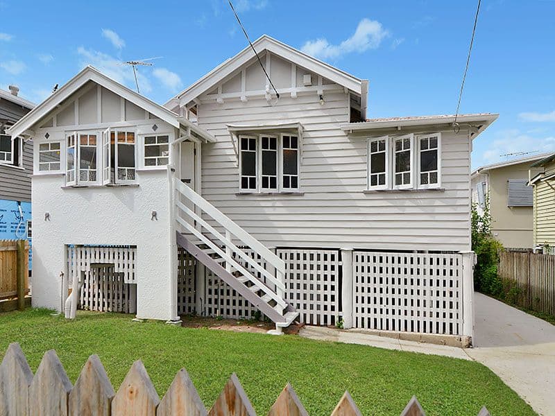 11 Bradley Avenue, Kedron QLD 4031, Kedron - Image 1