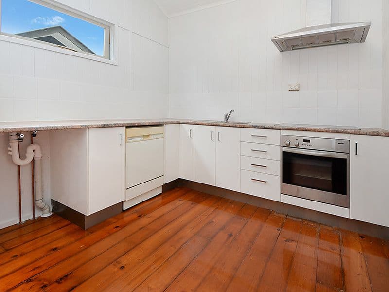 11 Bradley Avenue, Kedron QLD 4031, Kedron - Thumbnail 3