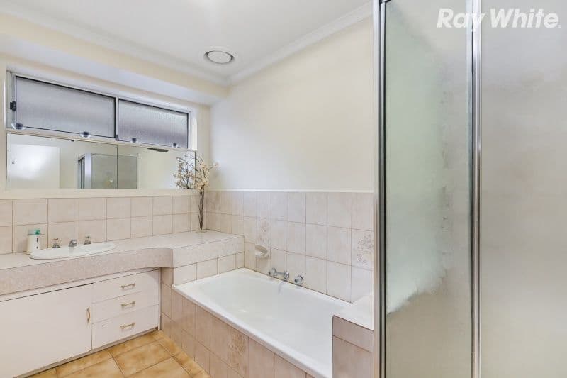 28 Burlington Crescent, Wantirna VIC 3152, Wantirna - Thumbnail 7