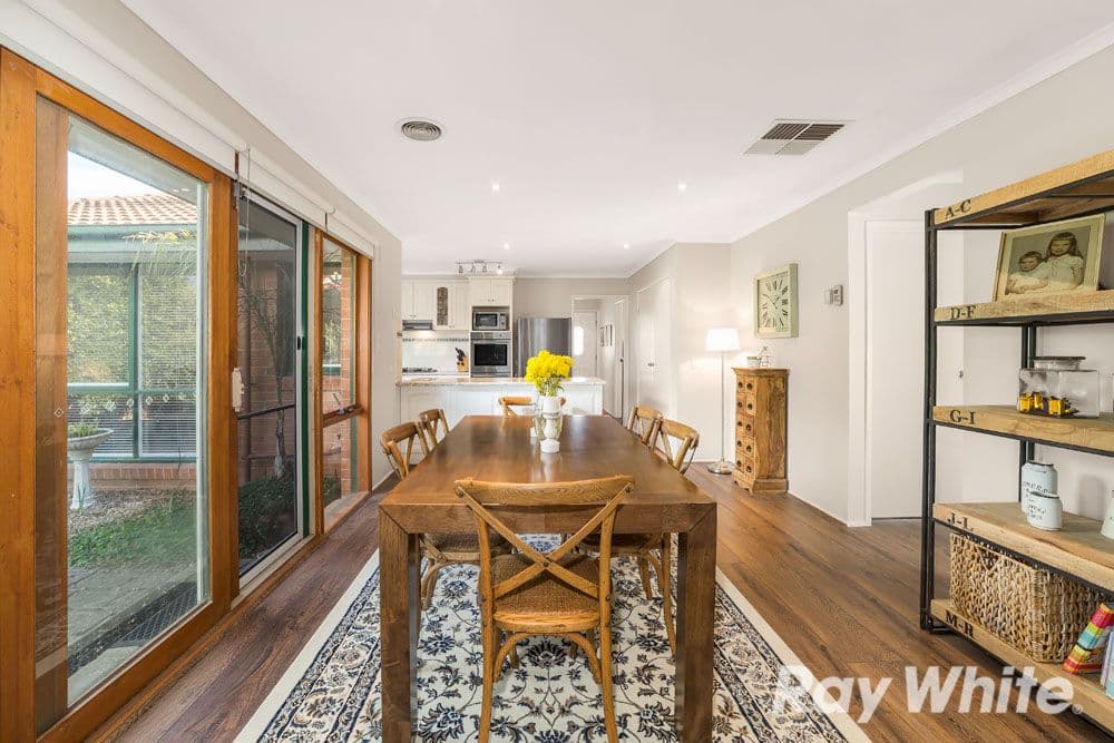 6 Grady Close, Mill Park VIC 3082, Mill Park - Thumbnail 4