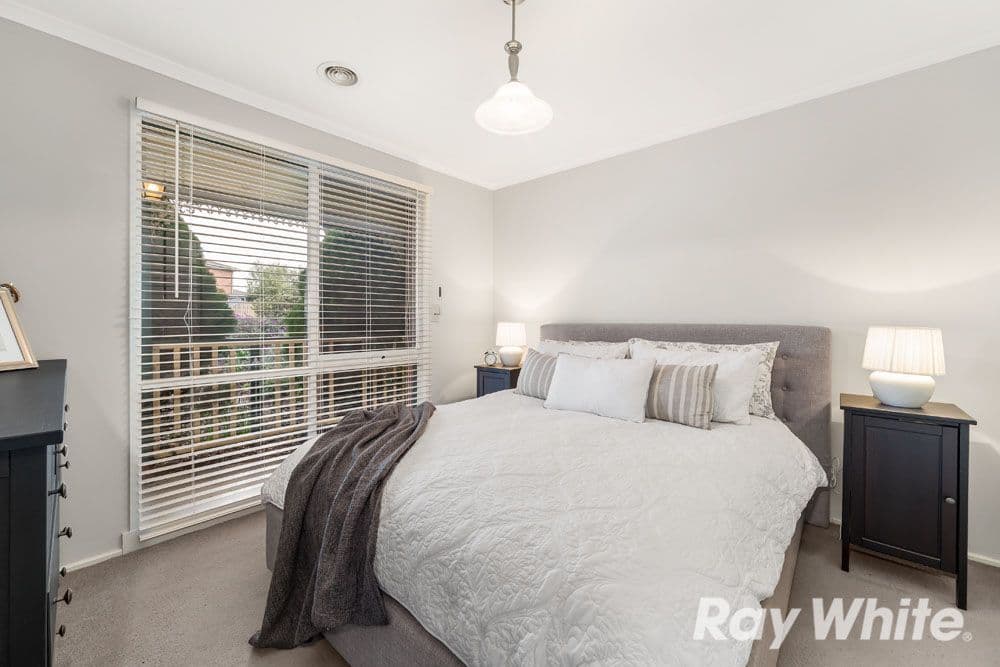 6 Grady Close, Mill Park VIC 3082, Mill Park - Thumbnail 5