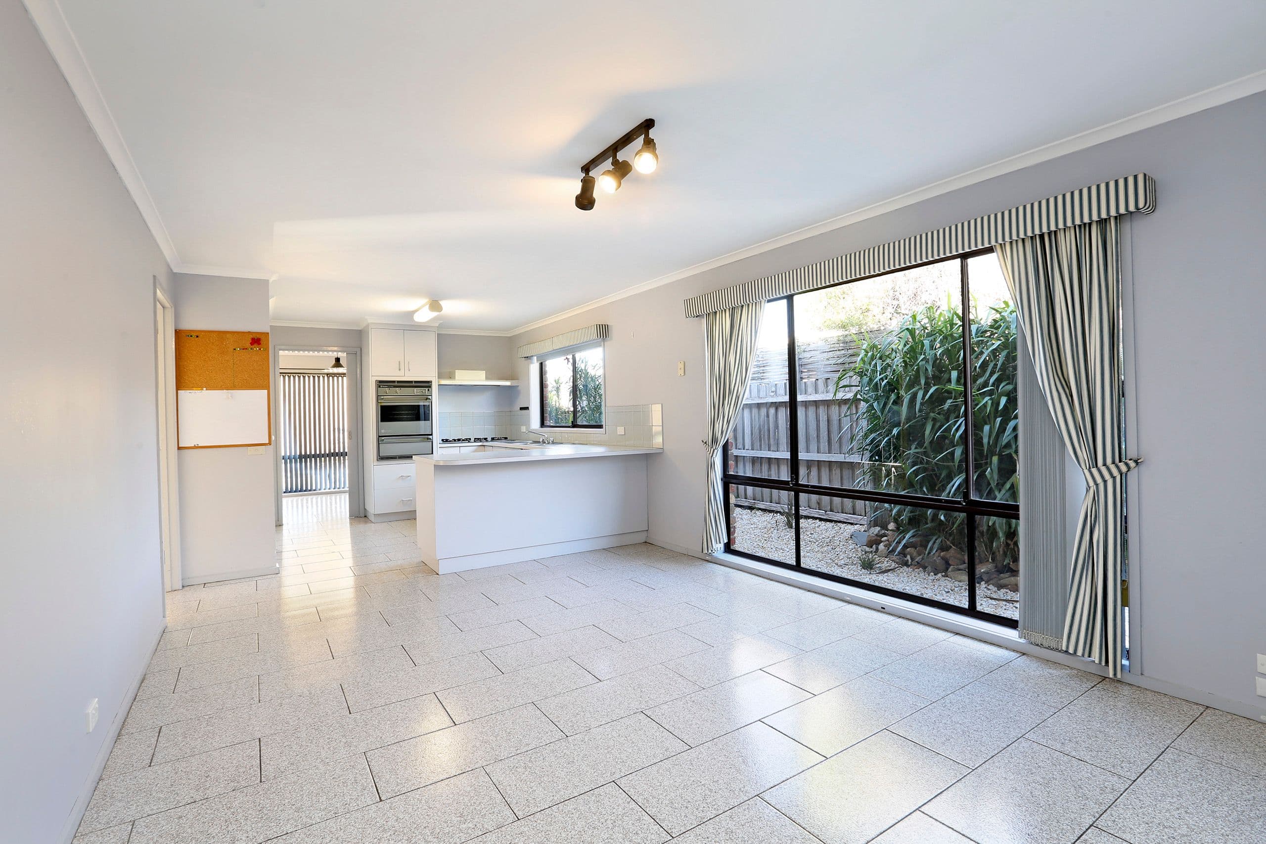 7 Sandalwood Court, Grovedale VIC 3216, Grovedale - Thumbnail 4