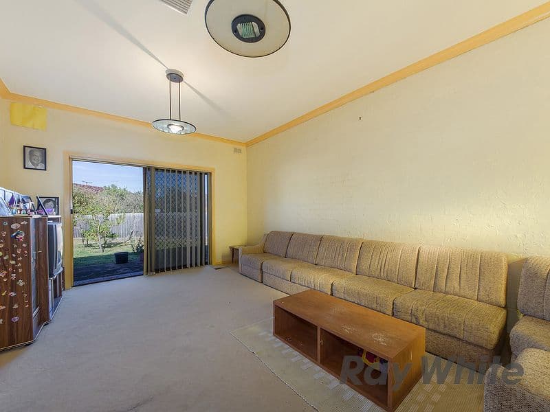 56 Aldergate Crescent, Kings Park VIC 3021, Kings Park - Thumbnail 4
