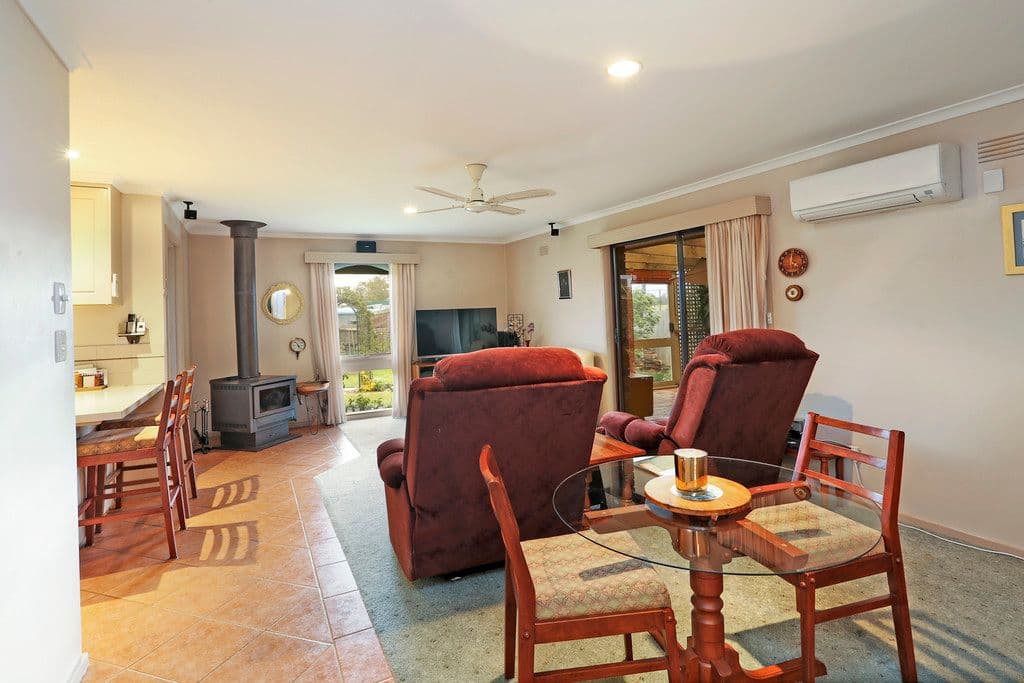 60 Burdoo Drive, Grovedale VIC 3216, Grovedale - Thumbnail 4