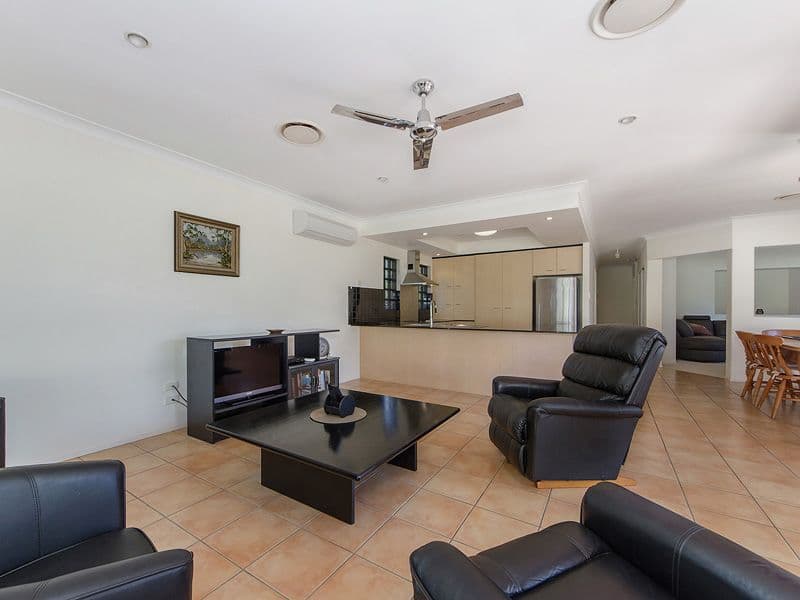 7 Dallow Crescent, Helensvale QLD 4212, Helensvale - Thumbnail 6