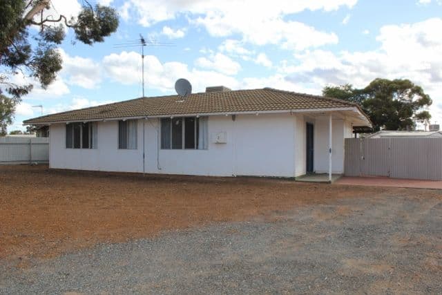 2 Hakea Street, Kambalda West WA 6442, Kambalda West - Image 1