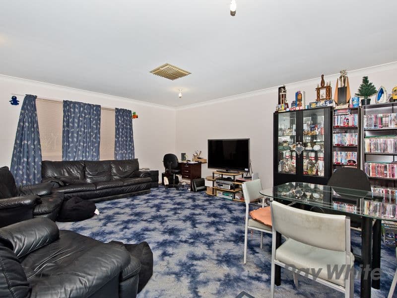 5 Yungaba Place, Bracken Ridge QLD 4017, Bracken Ridge - Thumbnail 2