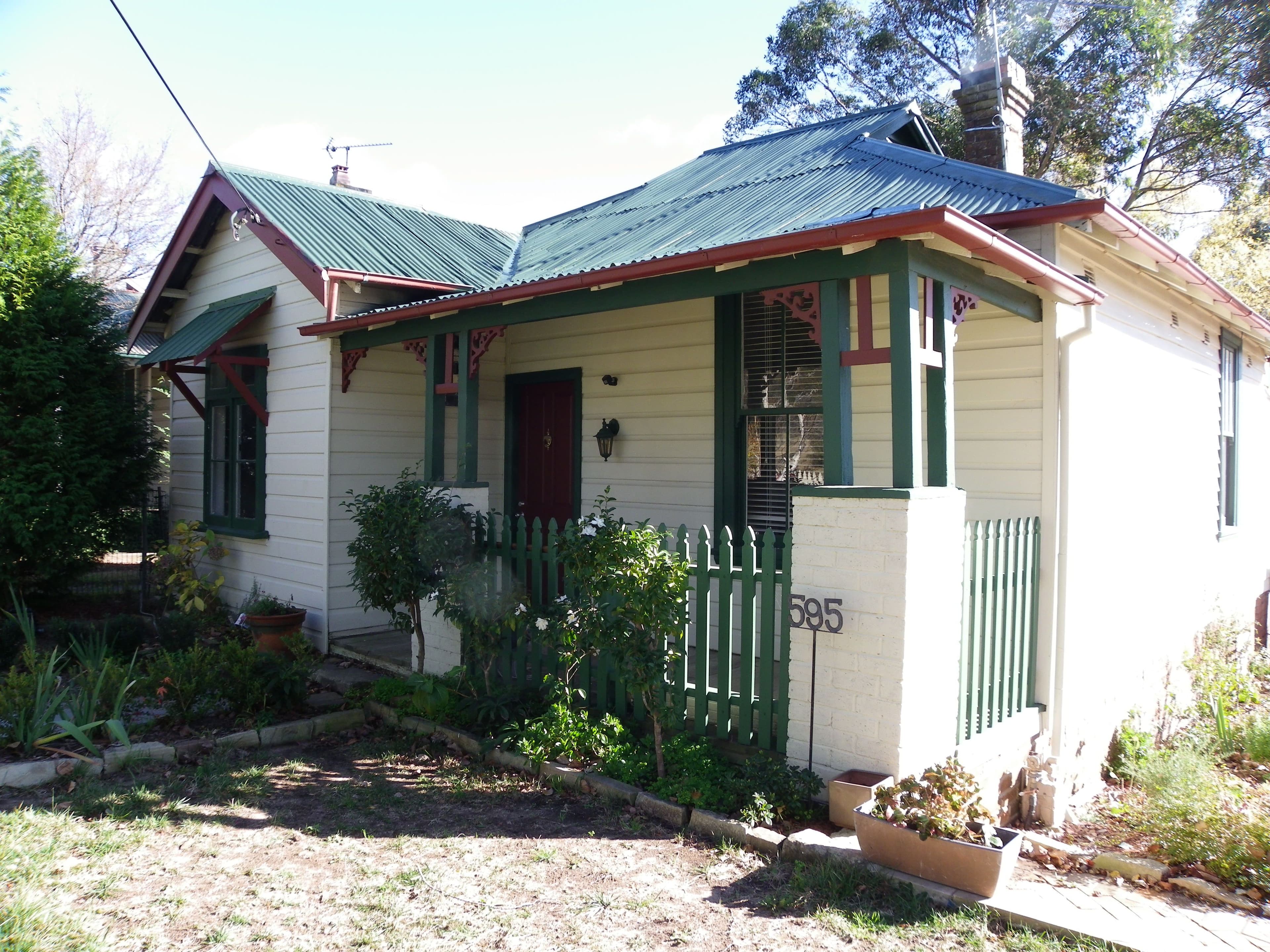 595 Argyle Street, Moss Vale - Image 1