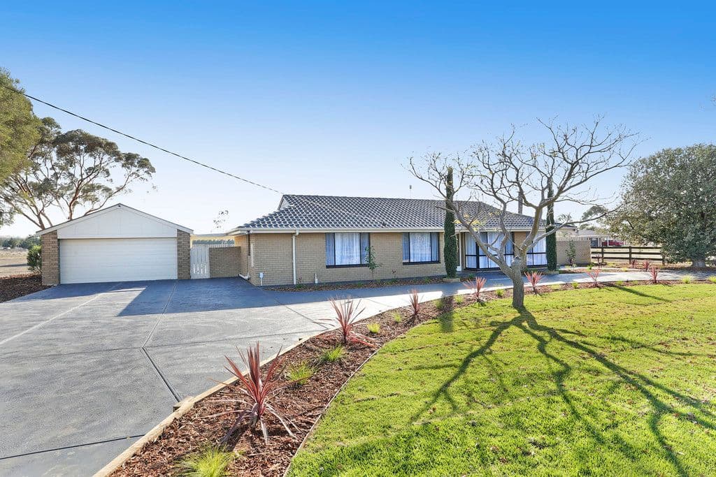 340 Heales Road, LARA VIC 3212, Lara - Image 1