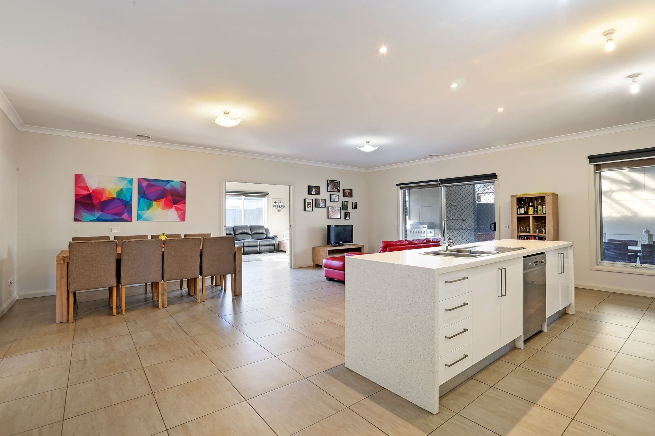 9 Weerana Way, Lara VIC 3212, Lara - Thumbnail 3