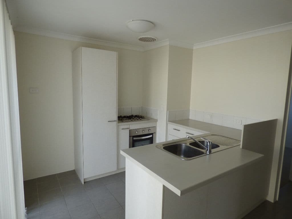 10/20 Gladstone Road, Armadale WA 6112, Armadale - Thumbnail 3
