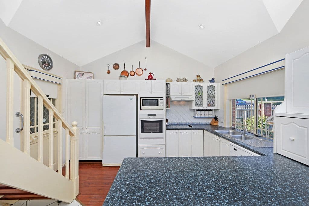 21 Talara Avenue, Bateau Bay NSW 2261, Bateau Bay - Thumbnail 2