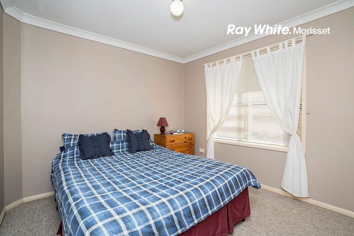 7 Churchill Crescent, Windermere Park - Thumbnail 8
