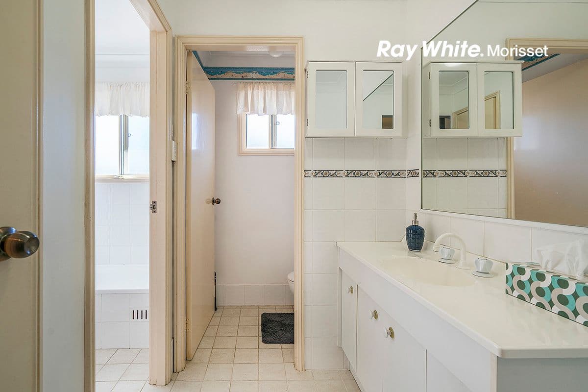 7 Churchill Crescent, Windermere Park - Thumbnail 6