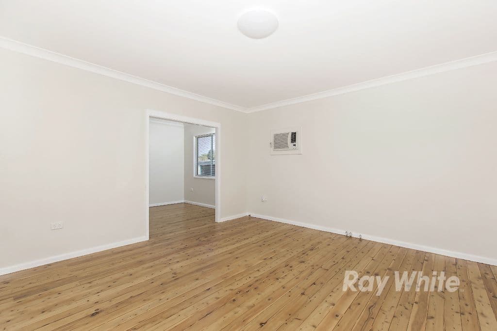 4 Macquarie Road, Fennell Bay - Thumbnail 4