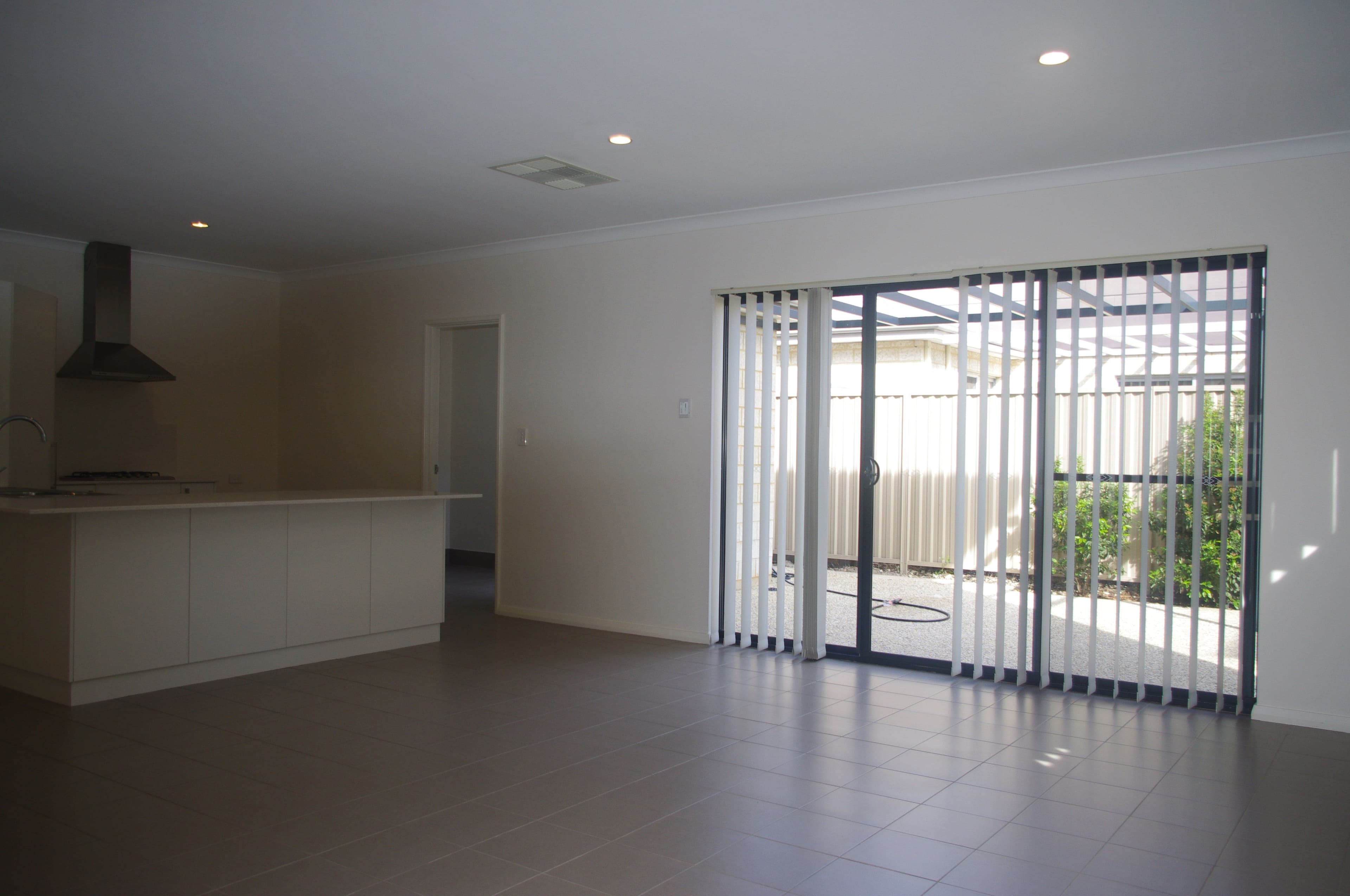 3/90 Cohn Street, Kewdale WA 6105, Kewdale - Thumbnail 2