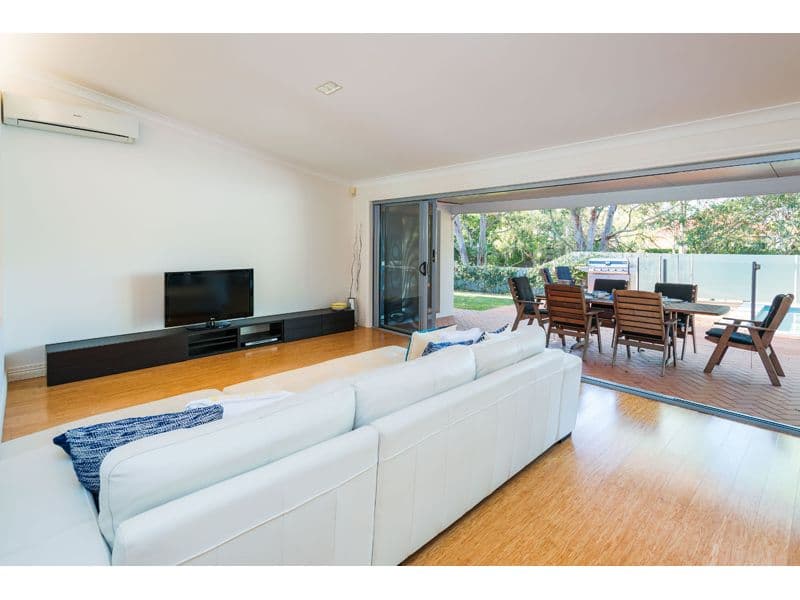 8 Newbury Place, Carindale QLD 4152, Carindale - Thumbnail 5