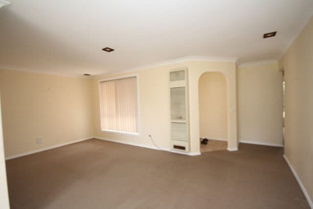 9 Glynwdr Avenue, Oberon NSW 2787, Oberon - Thumbnail 2