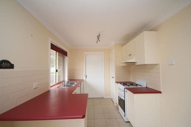 9 Glynwdr Avenue, Oberon NSW 2787, Oberon - Thumbnail 3