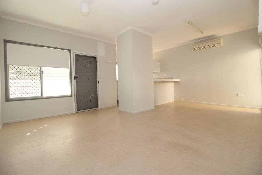 7 Maguire Place, Emerald QLD 4720, Emerald - Thumbnail 7