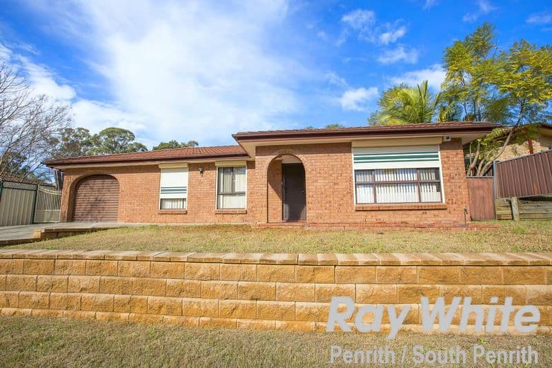 5 Dolomite Road, Cranebrook - Image 1