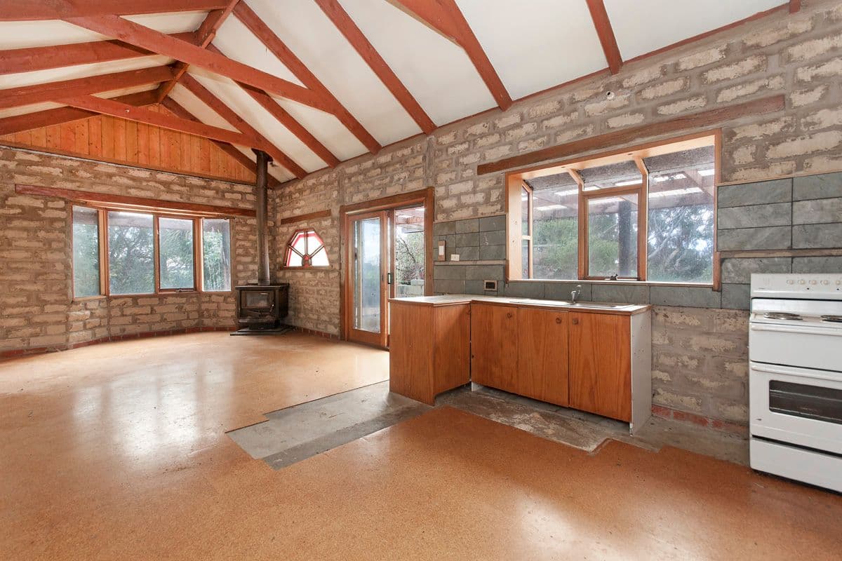 71 Mathiesons Road, Nirranda VIC 3268, Nirranda - Thumbnail 5
