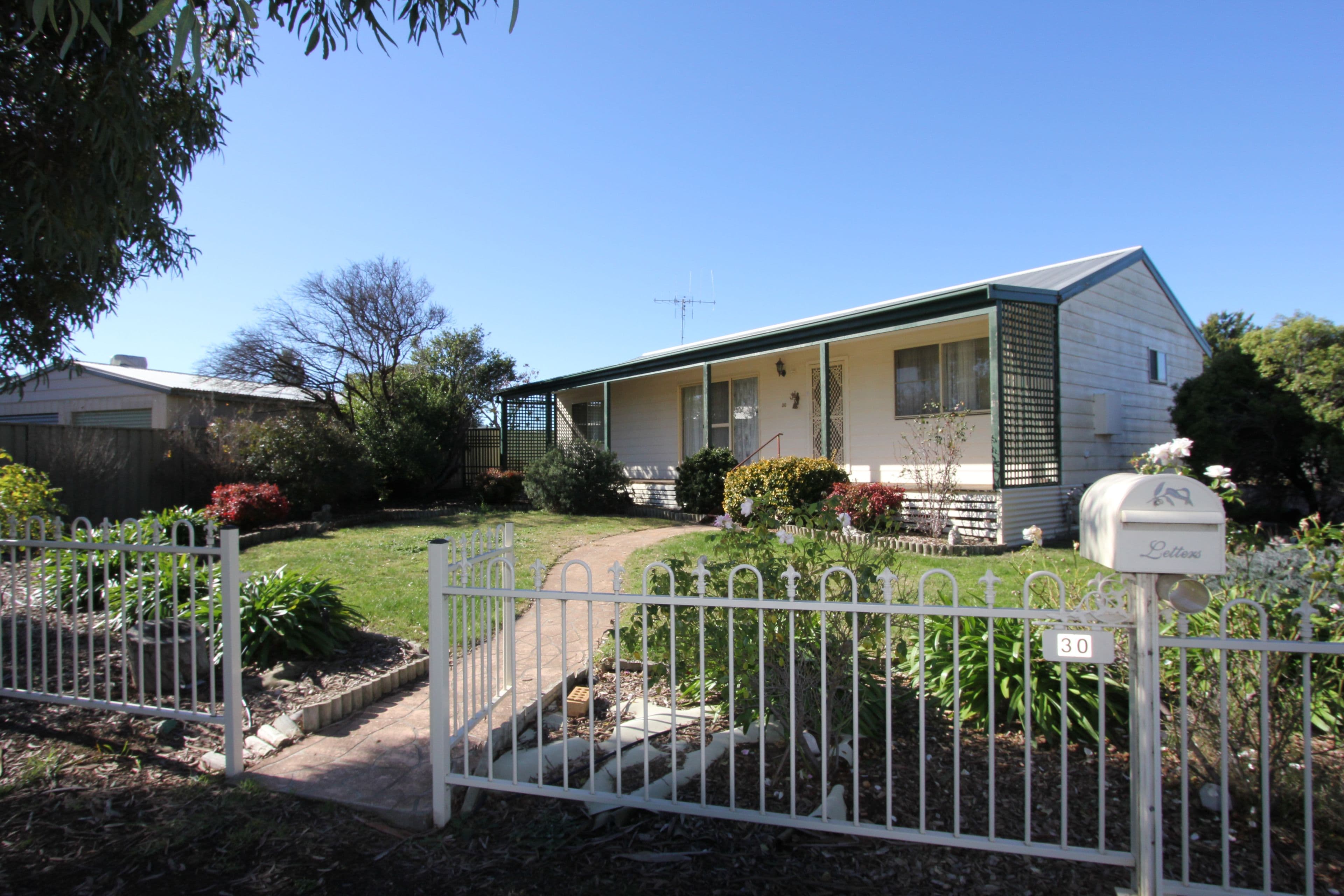 30 Court Street, Boorowa - Image 1