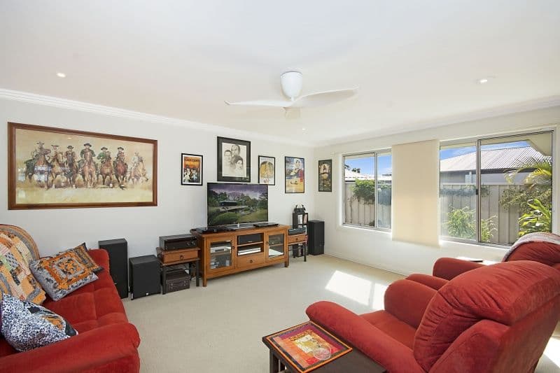 1 Flinders Place, Yamba - Thumbnail 2